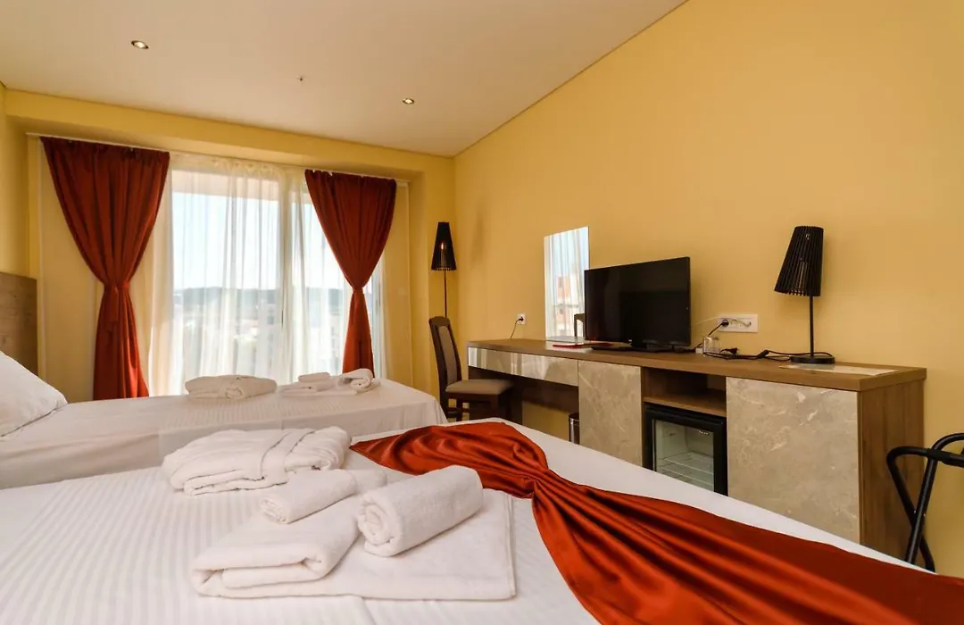 Hotel Franca Ulcinj-1
