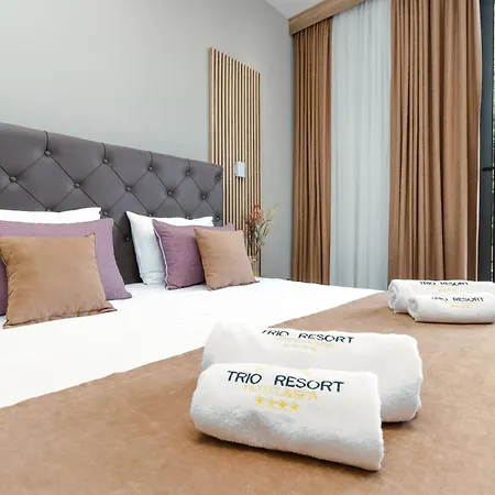 Trio Resort-2