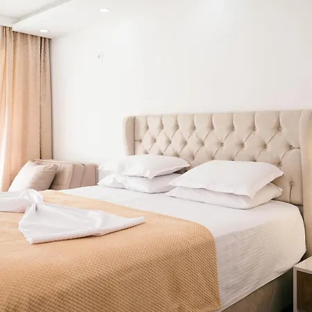 Hotel Ajana-3